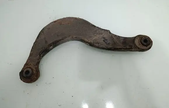 Volvo V70 Rear control arm