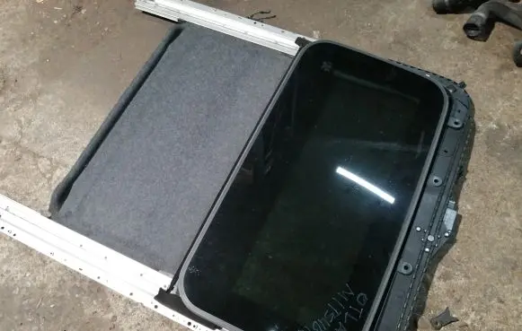 Sunroof set