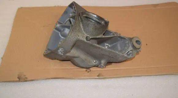 Mercedes-Benz E W211 Engine mounting bracket 6462230504