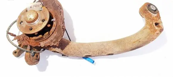 Rear wheel hub