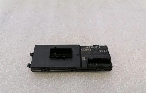 Audi E-tron GT Tailgate/trunk control unit/module 8W2959107A