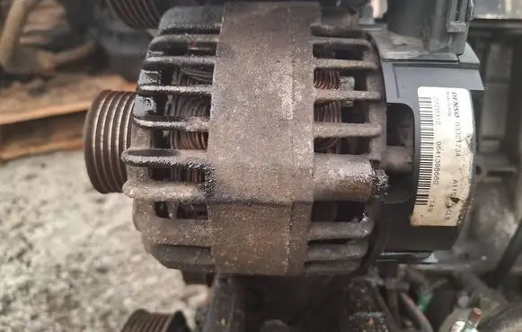 Peugeot 206 Generator/alternator 9641398680