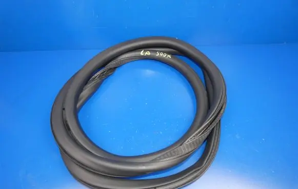 Fiat 500X Front door rubber seal 