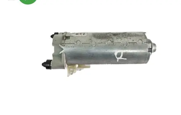 Mercedes-Benz E W211 Seat adjustment motor 0130002625 1215901