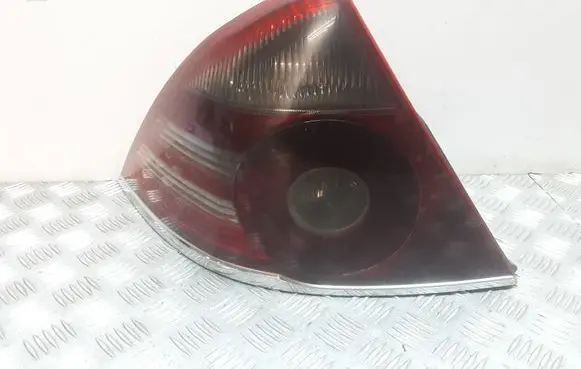 Ford Mondeo Mk III Rear/tail lights