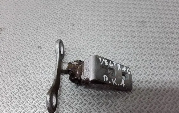 Opel Vectra C Front door lower hinge 