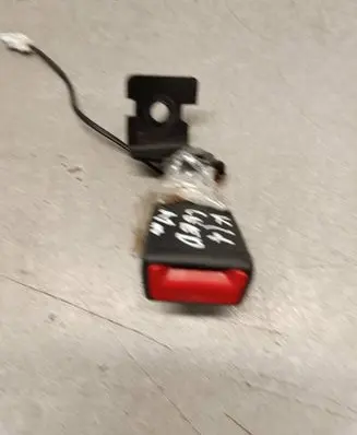 KIA Ceed Rear seatbelt buckle 
