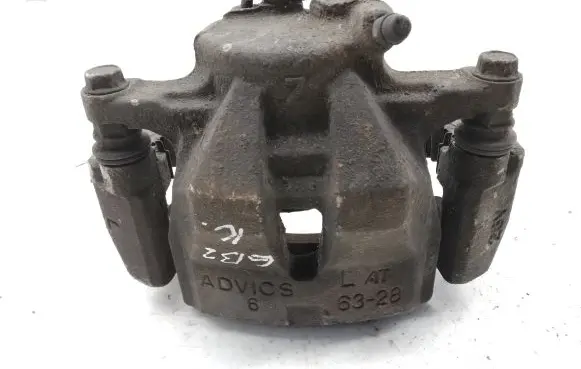 Toyota RAV 4 (XA30) Front brake caliper