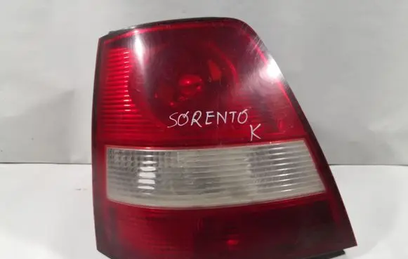 KIA Sorento Rear/tail lights