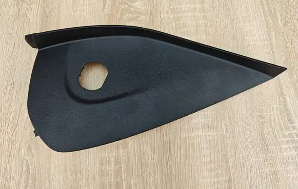 BMW 5 G30 G31 G38 Dashboard side end trim 9329555