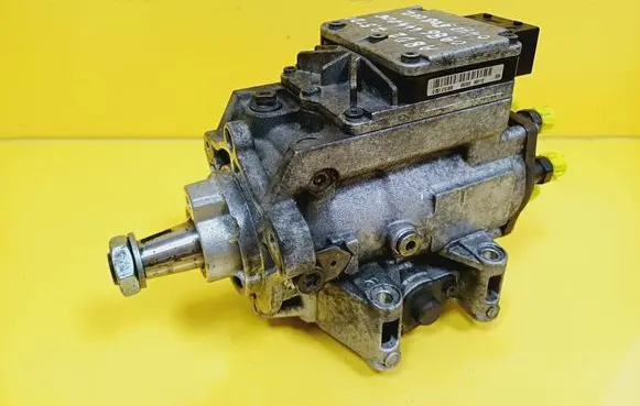 Audi A8 S8 D2 4D Fuel injection high pressure pump 0281010888 0470506002