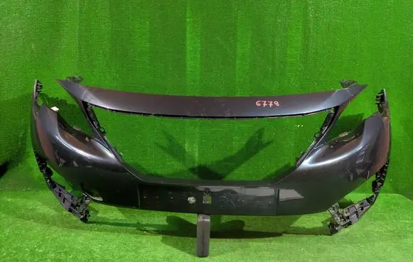 Peugeot 5008 II Front bumper