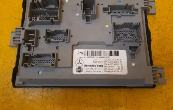 Mercedes-Benz E W213 Central body control module A2139003029