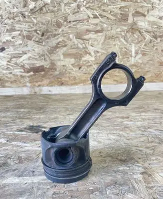 BMW 5 E60 E61 Piston with connecting rod M57TUE2