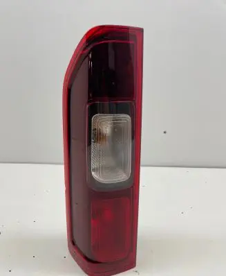 Opel Vivaro Rear/tail lights 265556737R