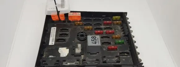 Volkswagen Touran I Fuse module 3C0937125