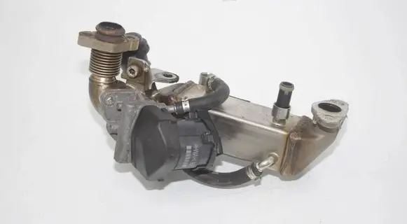 BMW X5 E70 EGR valve cooler 7805446 11717805446