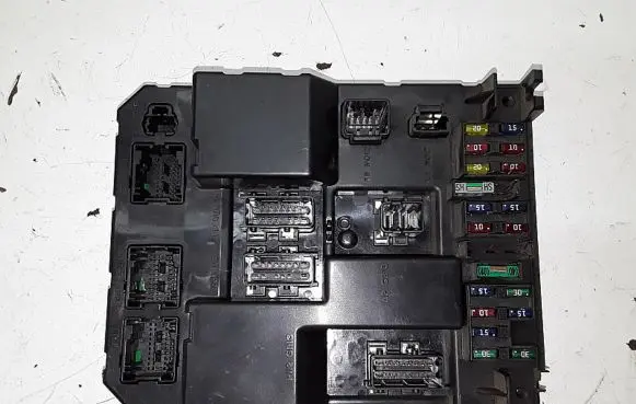 Citroen C5 Fuse module