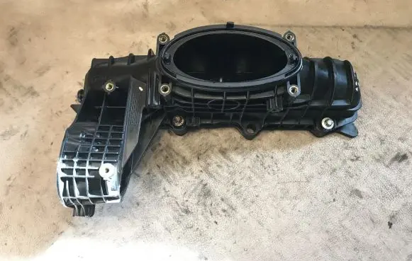 Mercedes-Benz E W212 Intake manifold A6510900037