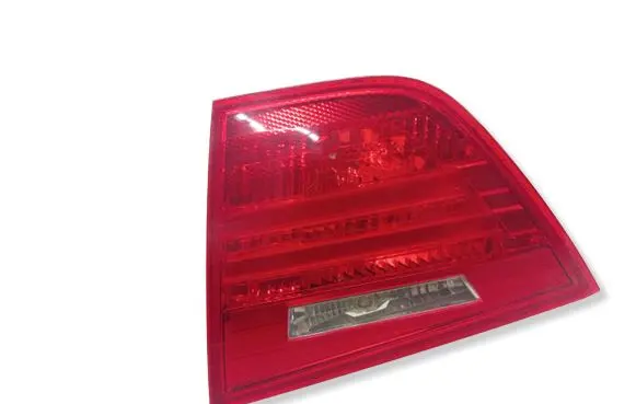 BMW 3 E90 E91 Tailgate rear/tail lights 7154162