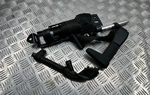 Volvo V50 Front seatbelt 8639693 6090888L0B 6003114