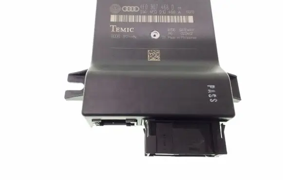 Audi A6 S6 C6 4F Gateway control module 4F0907468D 4F0910468D