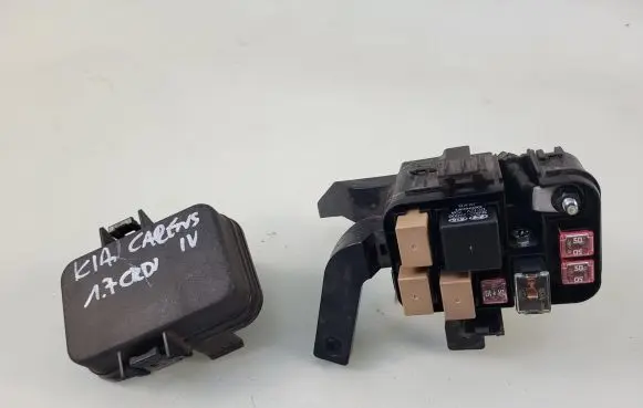 KIA Carens III Fuse module 91941-A4210