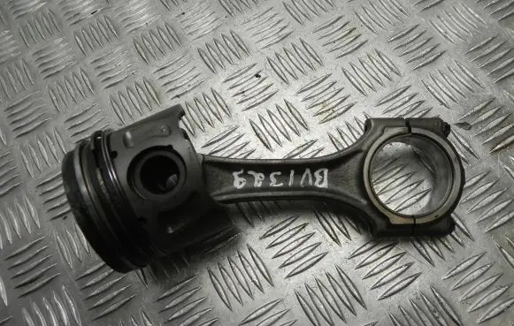 Piston with connecting rod