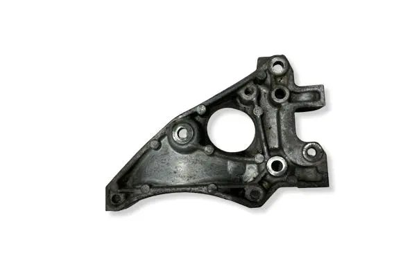 Peugeot 308 A/C compressor mount bracket 9672950980