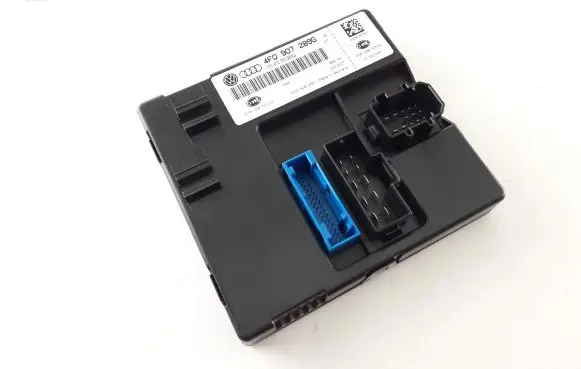 Audi A6 S6 C6 4F Light module LCM 4F0907289G 4F0910289G