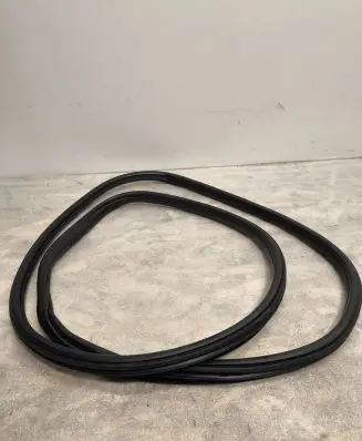 BMW X3 F25 Rubber seal front door window/glass 7205697