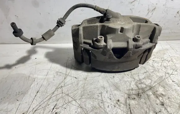 Volvo V70 Front brake caliper