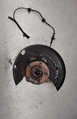 Opel Zafira C Front wheel hub spindle knuckle