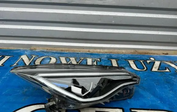 Renault Zoe Headlight/headlamp 260102384R
