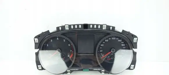 Volkswagen PASSAT B8 Speedometer (instrument cluster) 3G0920750F
