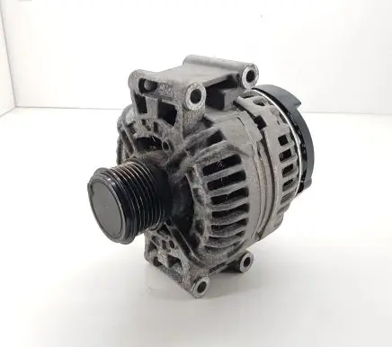 Audi A4 S4 B8 8K Generator/alternator AL0891N 0124525226