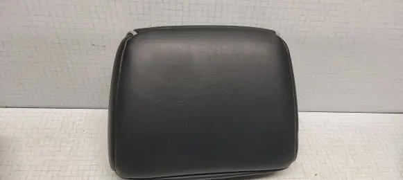 Jeep Grand Cherokee Rear seat headrest 