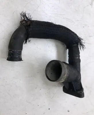 Chrysler 300 - 300C Engine coolant pipe/hose A6422030131