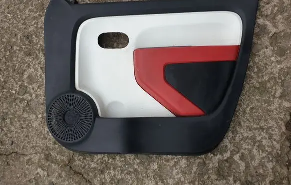 Renault Twingo III Front door card panel trim