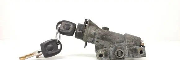 Volkswagen PASSAT B5 Ignition lock 4B0905851