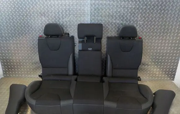 Volvo XC60 Second row seats 