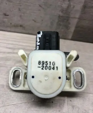 Toyota Prius (XW30) Brake pedal sensor switch 8951020041