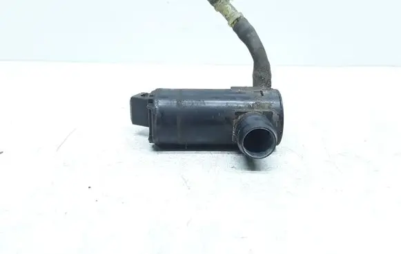 Volvo XC90 Windscreen/windshield washer pump 9169611