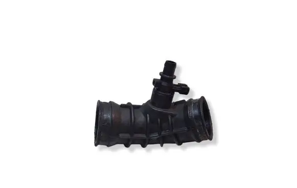 Volvo V70 Turbo air intake inlet pipe/hose 30636854