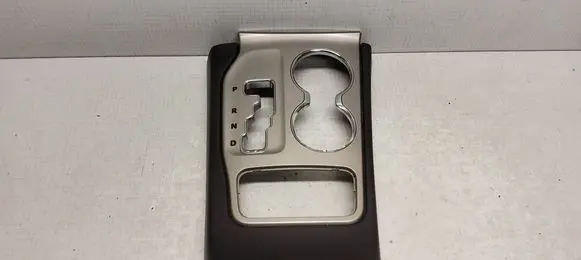 Jeep Grand Cherokee Gear shifter surround trim plastic 1SY571X9AD 8243570 WK6567011112