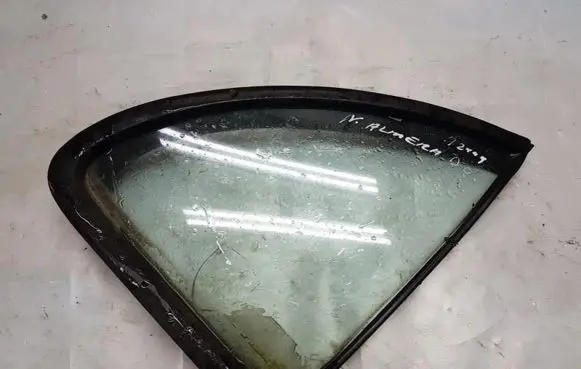 Nissan Almera Rear vent window glass 