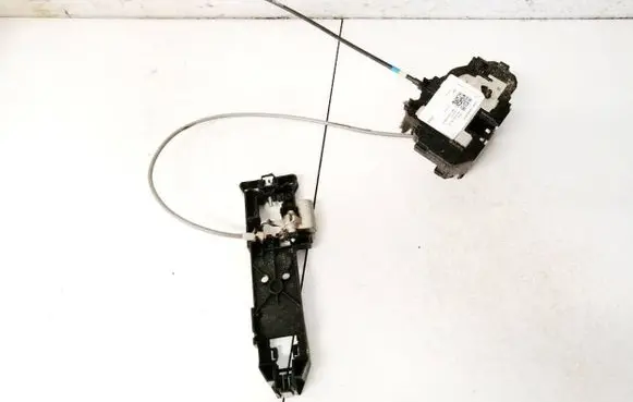 Nissan Note (E11) Rear door lock