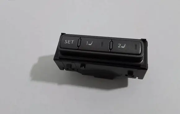 Infiniti Q70 Y51 Seat memory switch 