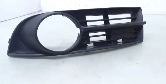 Volkswagen Touran I Front bumper lower grill 1T0853665A