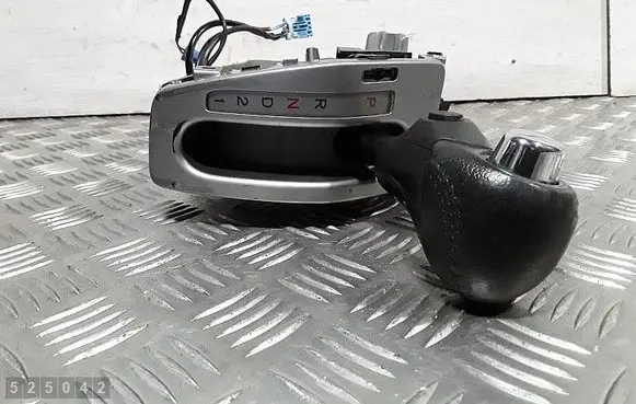 Honda FR-V Gear shifter/selector SJDA600